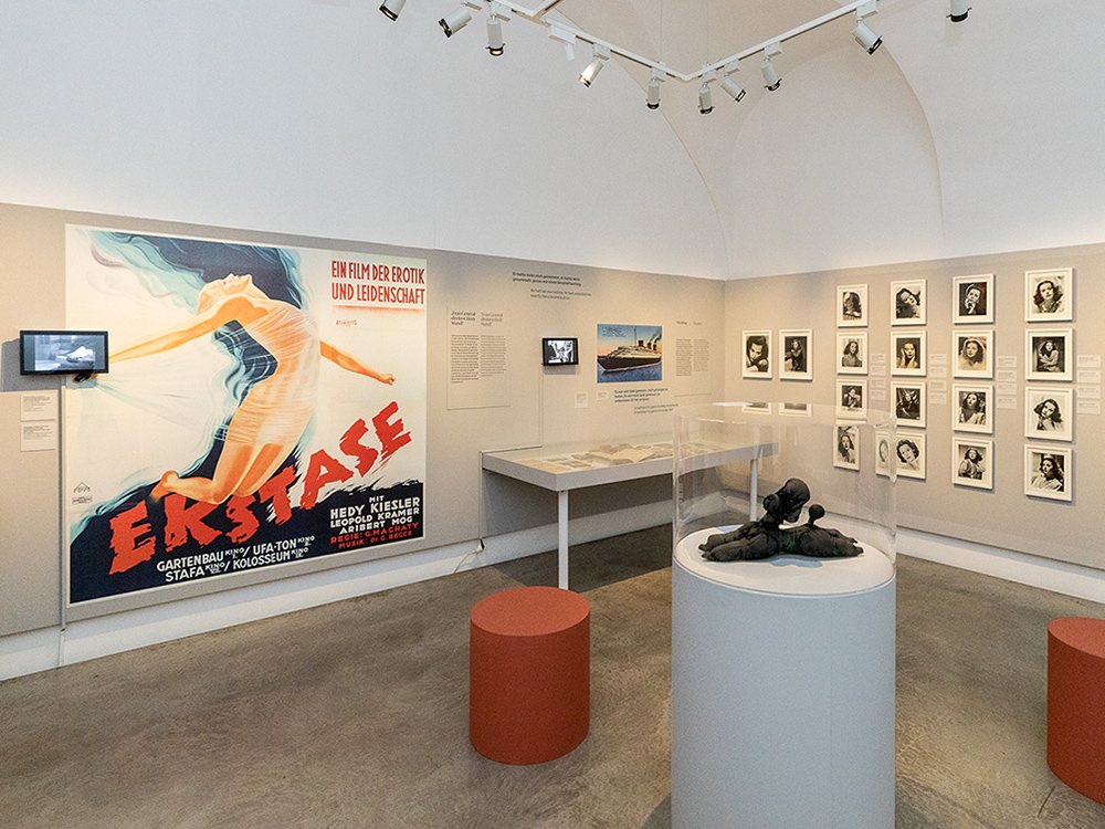 2019 - JMW - Lady Bluetooth. Hedy Lamarr © Alexander Ch. Wulz